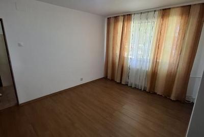 Apartament cu 2 camere semidecomandat în Sud