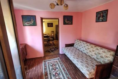 Casă cu 5 camere cu Teren 2724 Mp în Recea