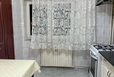 Apartament cu 2 camere decomandat în 1 Mai