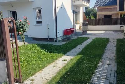 Casă cu 4 camere în Central