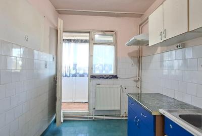 Apartament cu 2 camere decomandat în