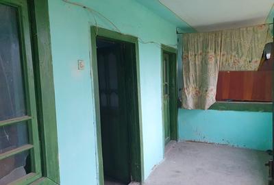 Casă cu 4 camere în Bratovoești - 14