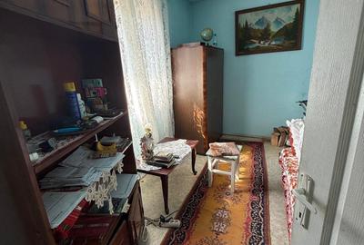 Casă cu 3 camere cu Teren 2200 Mp în Cruceni - 10