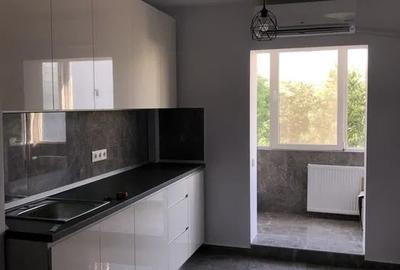 Apartament cu 2 camere decomandat, mobilat în Aviației