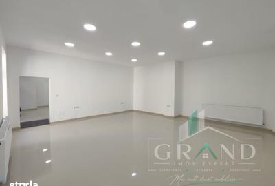 Spațiu comercial, de 90 mp, în Central - 9
