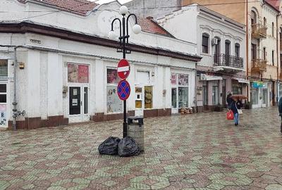 Spațiu comercial, de 100 mp, în Central - 3