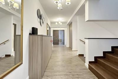 Apartament cu 5 camere decomandat, mobilat în Poiana Brașov - 2