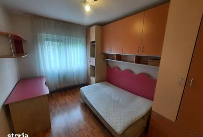 Apartament cu 3 camere decomandat în Burdea - 1