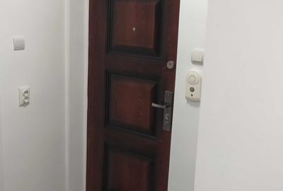 Garsonieră decomandată în Far - 3