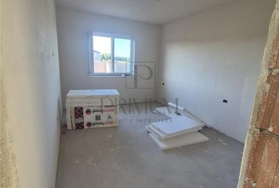 Casă cu 4 camere în Moșnița Nouă
