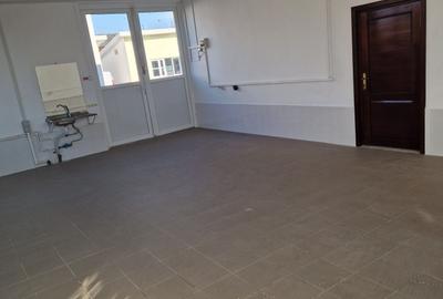 Spațiu comercial, de 50 mp, în Central - 1