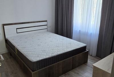 Apartament cu 3 camere semidecomandat în Doamna Ghica