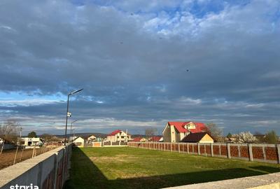 Teren de 2360 mp, în Central - 4
