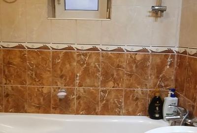 Apartament cu 3 camere în Central - 1