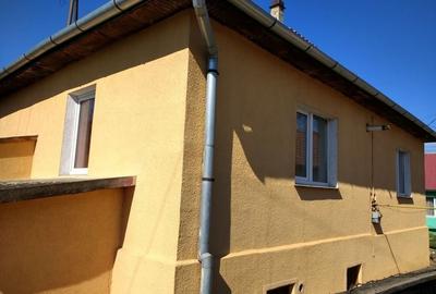 Casă cu 2 camere cu Teren 602 Mp în Vânători