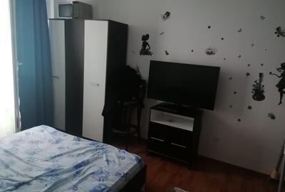 Apartament cu 2 camere decomandat în Bejan