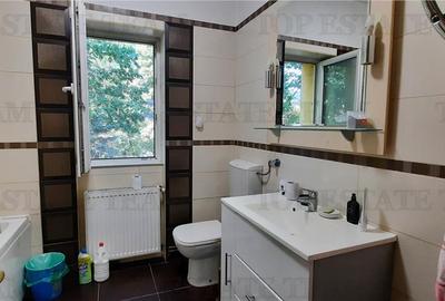 Apartament cu 3 camere decomandat în Pajura - 12