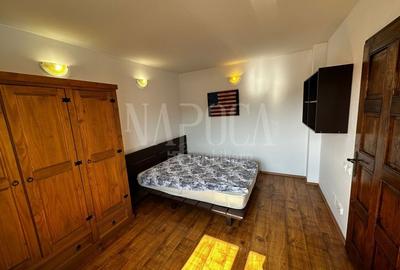 Apartament cu 3 camere semidecomandat în Central - 5