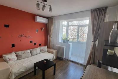 Apartament cu 2 camere decomandat, mobilat în P-ța Victoriei