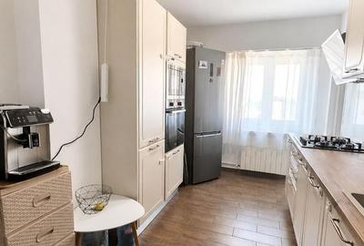 Apartament cu 3 camere decomandat în Unirii