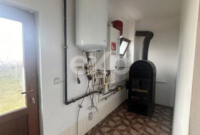 Casă cu 3 camere în Ciocănești