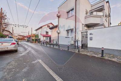 Casă cu 6 camere cu Teren 122 Mp în Matei Voievod - 2