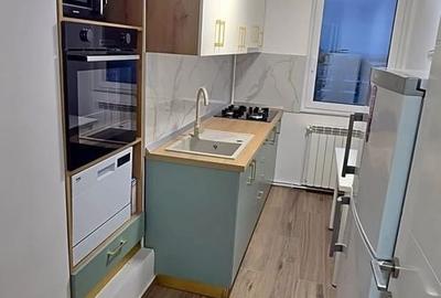 Apartament cu 2 camere decomandat, mobilat în Central