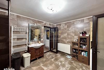 Casă cu 5 camere cu Teren 340 Mp în Central - 19