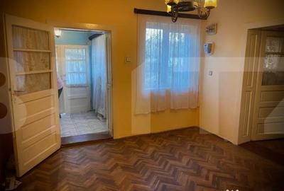 Casă cu 7 camere cu Teren 457 Mp în Subcetate - 2