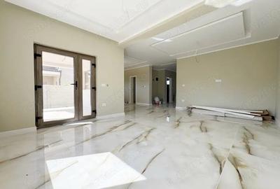 Casă cu 5 camere cu Teren 460 Mp în Giroc