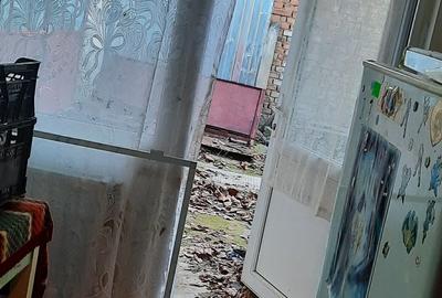 Casă cu 4 camere în Teiș