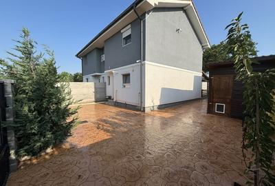 Casă cu 3 camere în Sânandrei