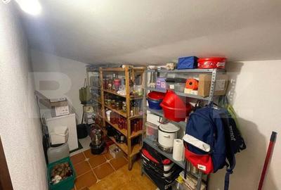 Casă cu 4 camere cu Teren 780 Mp în Central - 1