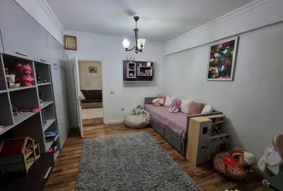 Apartament cu 3 camere decomandat în George Enescu - 3