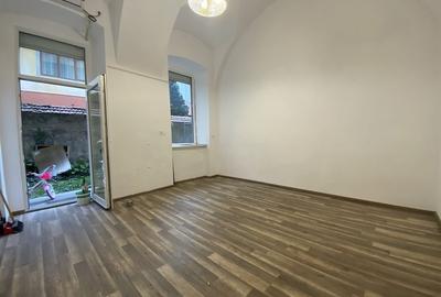 Spațiu comercial, de 20 mp, în Ultracentral
