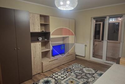 Apartament cu 2 camere semidecomandat în Baza 3