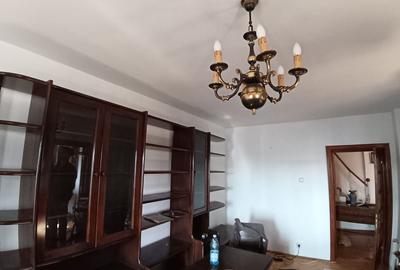 Apartament cu 4 camere în Splaiul Unirii
