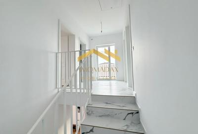 Duplex cu 4 camere cu Canalizare în Remetea Mare