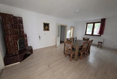 Casă cu Teren 719 Mp în Central - 2
