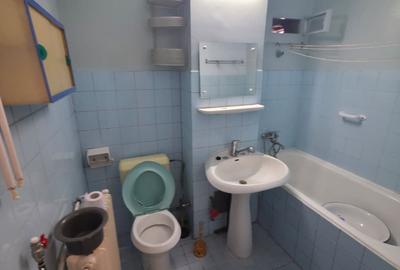 Apartament cu 3 camere semidecomandat în Central - 2