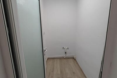 Spațiu comercial, de 84 mp, în Central - 2