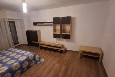 Garsonieră decomandată, mobilată în Nerva Traian - 4