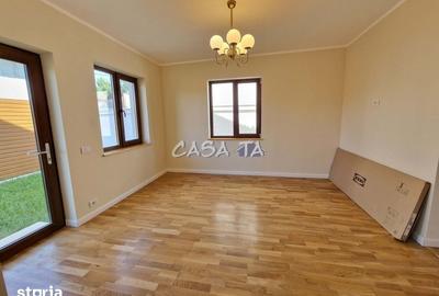 Casă cu 4 camere cu Teren 240 Mp în Central