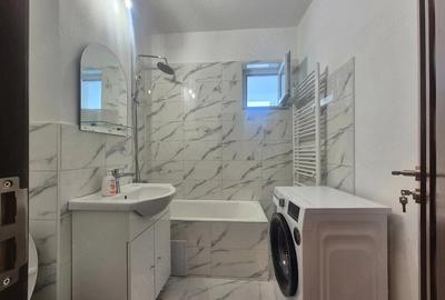 Apartament cu 3 camere decomandat în Traian - 2