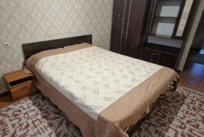 Apartament cu 3 camere decomandat în Rahova