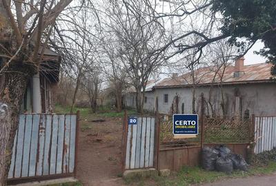 Teren intravilan de 1085 mp, în Pădureni