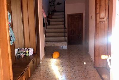Casă cu 5 camere cu Teren 400 Mp în Mehala
