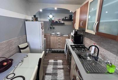 Casă cu 4 camere în Central - 1