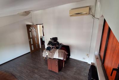 Casă cu 3 camere cu Teren 200 Mp în Central - 4
