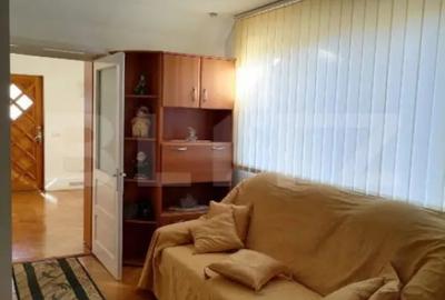 Casă cu 3 camere cu Teren 125 Mp în Central